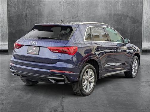 2022 Audi Q3 45 S line Premium