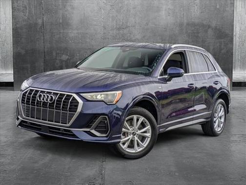 2022 Audi Q3 45 S line Premium