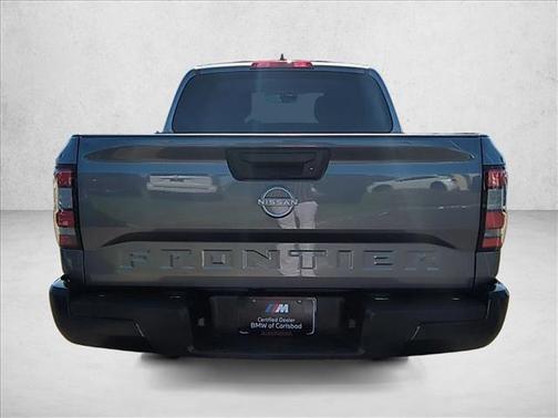 2022 Nissan Frontier S