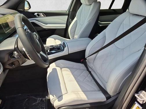 Black Sapphire Metallic 2026 BMW X5 PHEV xDrive50e