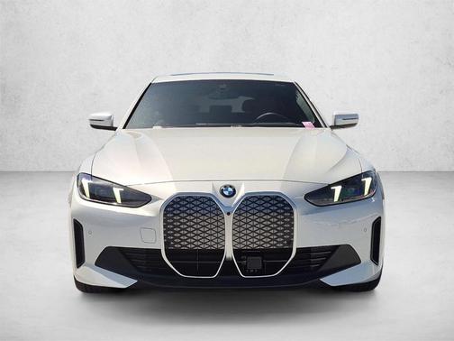 Mineral White Metallic 2026 BMW i4 Gran Coupe xDrive40