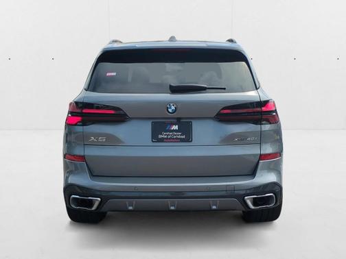 Gray Metallic 2026 BMW X5 xDrive40i