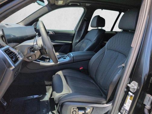 Frozen Black 2026 BMW X5 M60i