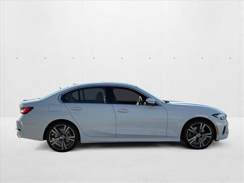 2024 BMW 330 i