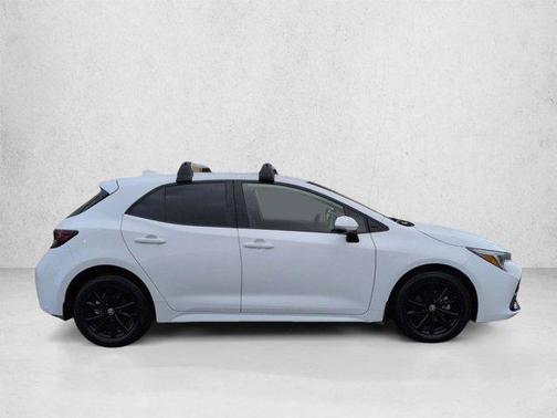 Ice 2025 Toyota Corolla Hatchback SE