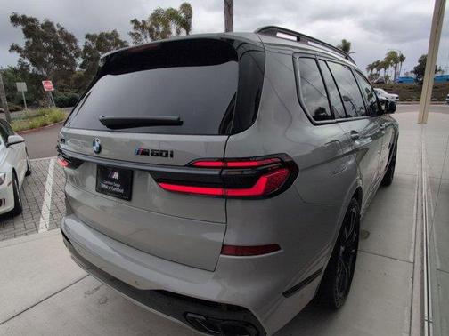 2026 BMW X7 M60i
