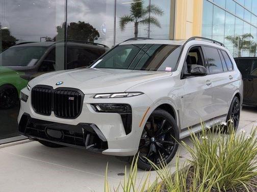 2026 BMW X7 M60i