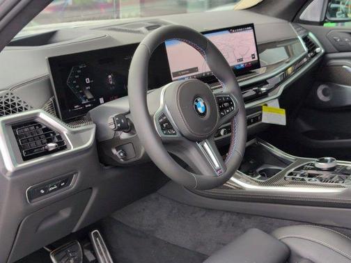 2026 BMW X7 M60i
