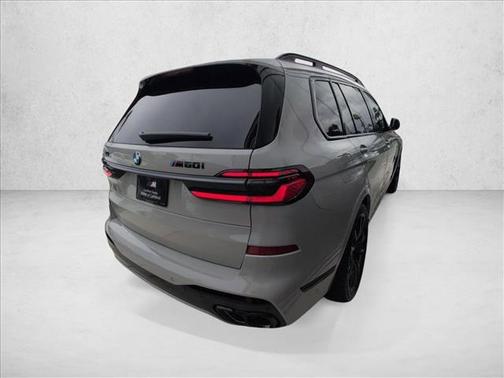 2026 BMW X7 M60i