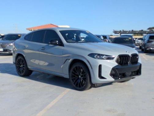 2024 BMW X6 M60i