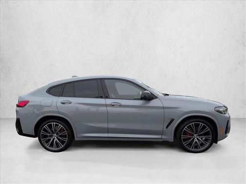 Gray Metallic 2024 BMW X4 M40i
