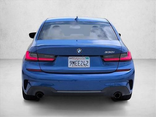 Portimao Blue Metallic 2021 BMW 330 i