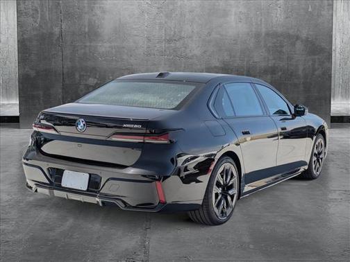2025 BMW i7 xDrive60