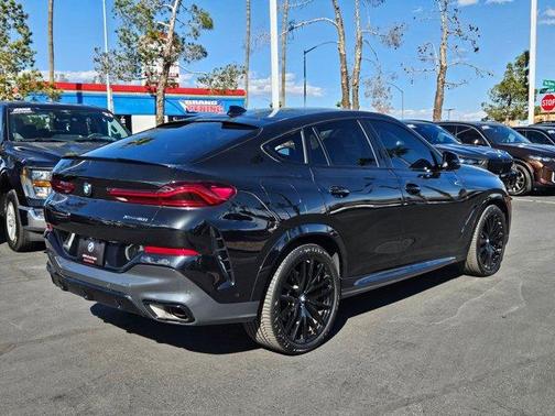 2023 BMW X6 xDrive40i