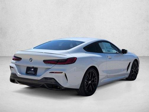 Alpine White 2026 BMW 840 i xDrive
