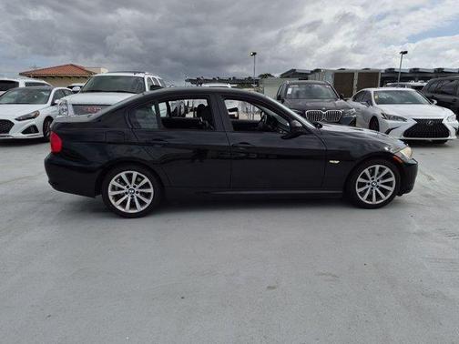 Black Sapphire Metallic 2011 BMW 328 i