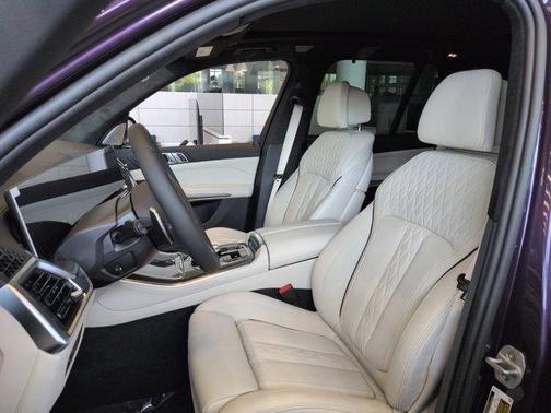 Daytona Violet 2026 BMW X5 M60i