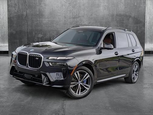 2025 BMW X7 M60i