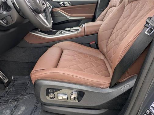 Gray Metallic 2026 BMW X5 xDrive40i