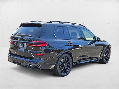 2026 BMW X7 M60i