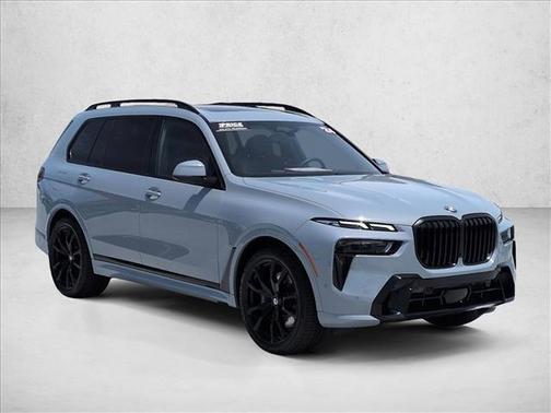 Gray Metallic 2024 BMW X7 xDrive40i