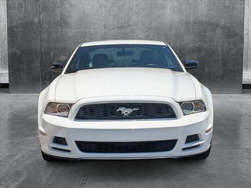 2013 Ford Mustang V6