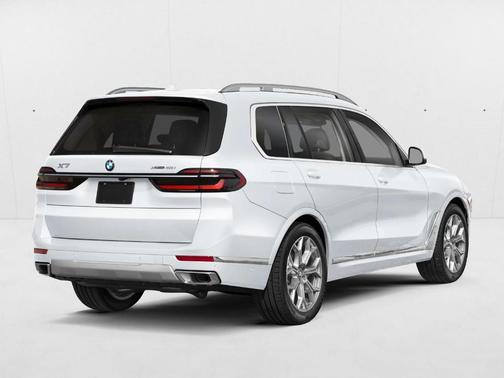 Alpine White 2026 BMW X7 xDrive40i