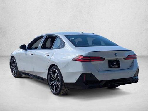 Mineral White Metallic 2026 BMW 530 i