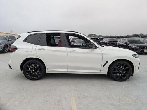 2024 BMW X3 M40i