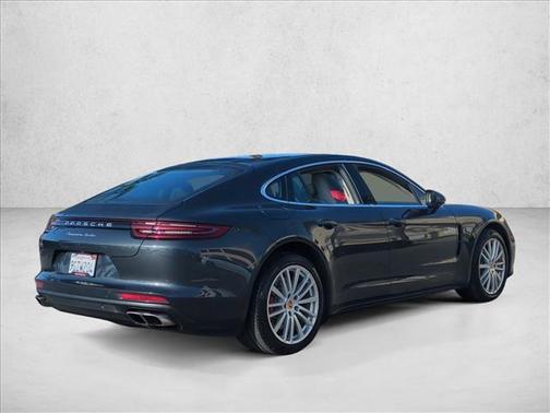 2017 Porsche Panamera Turbo