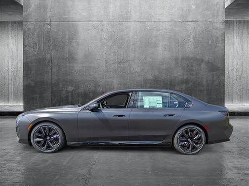 2025 BMW i7 xDrive60