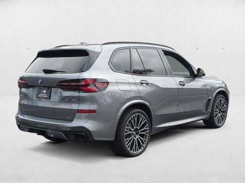 Gray Metallic 2026 BMW X5 xDrive40i