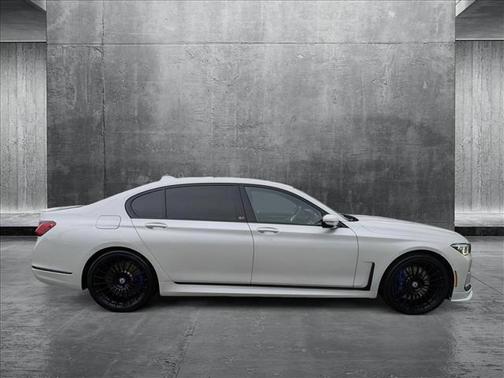 2022 BMW ALPINA B7 xDrive