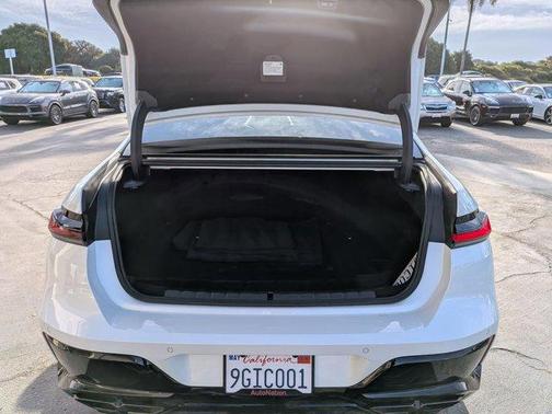 Mineral White Metallic 2023 BMW 760 760i xDrive