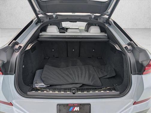 2025 BMW X6 M60i