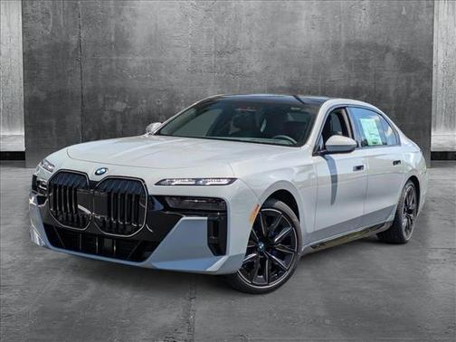 2025 BMW 760 760i xDrive