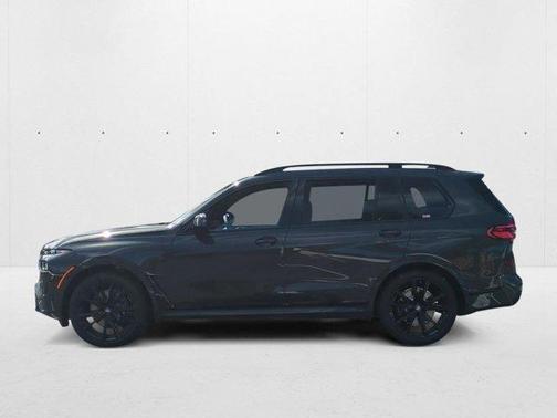 Gray Metallic 2026 BMW X7 xDrive40i