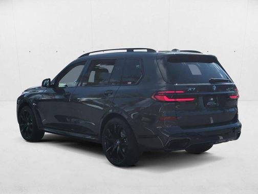 Gray Metallic 2026 BMW X7 xDrive40i