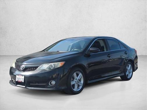 2014 Toyota Camry Hybrid SE Limited Edition