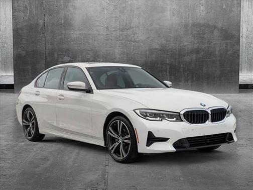 2022 BMW 330 i