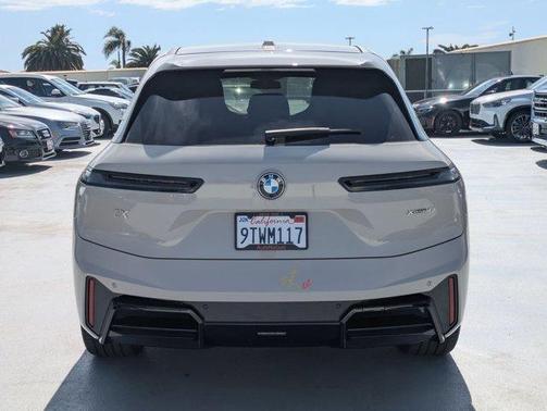 2026 BMW iX xDrive45