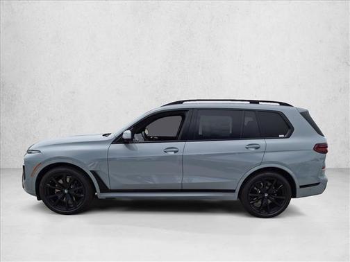 Gray Metallic 2027 BMW X7 xDrive40i