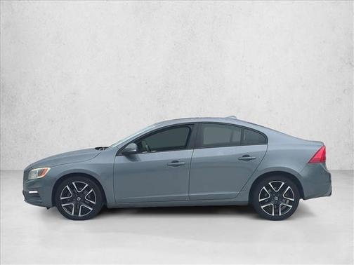 2017 Volvo S60 T5 Dynamic