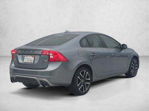 2017 Volvo S60 T5 Dynamic