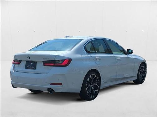 2025 BMW 330 i xDrive