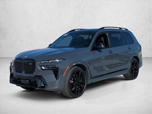 2023 BMW X7 M60i