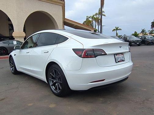 2020 Tesla Model 3 Standard Range Plus