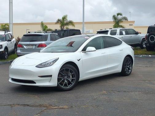2020 Tesla Model 3 Standard Range Plus