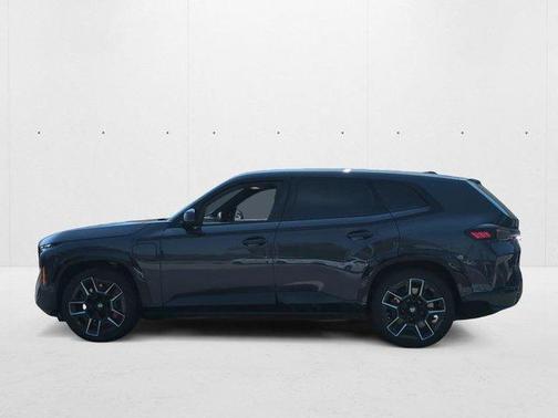 Special 2024 BMW XM Label Red