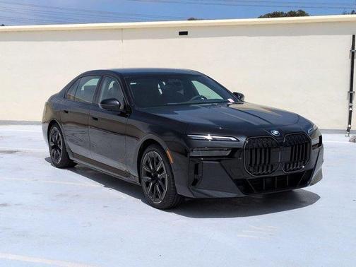Black Sapphire Metallic 2026 BMW i7 XDrive60